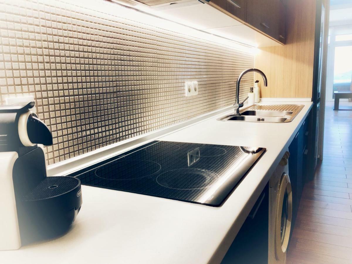 Flyviewflatsgold Privatehottub With Seaview Apartment Ixia  Exterior foto